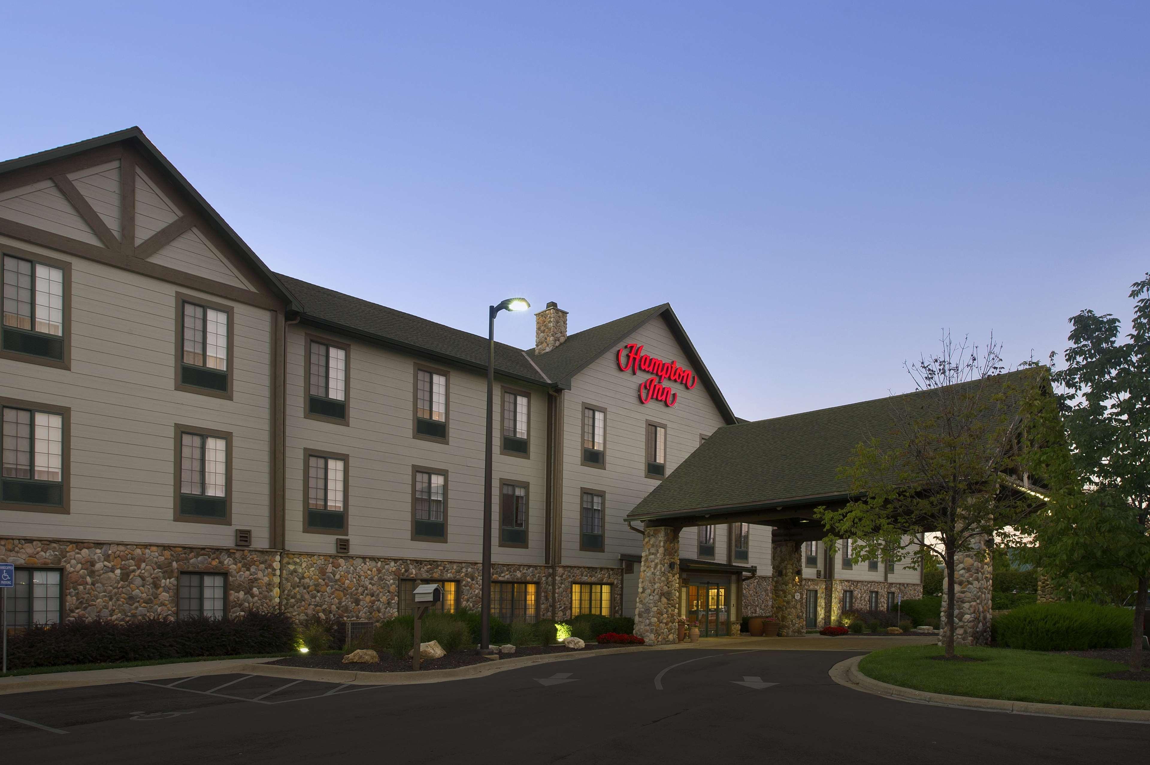 Hampton Inn Kansas City The Legends Dış mekan fotoğraf