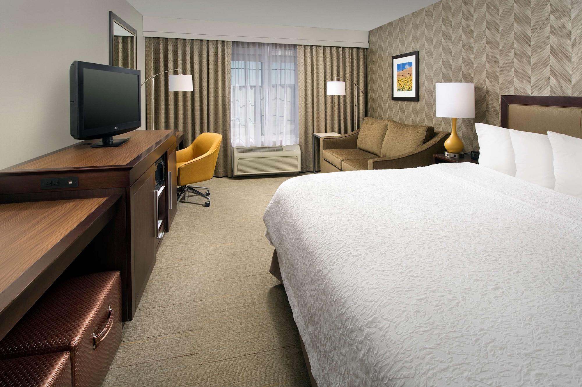 Hampton Inn Kansas City The Legends Dış mekan fotoğraf