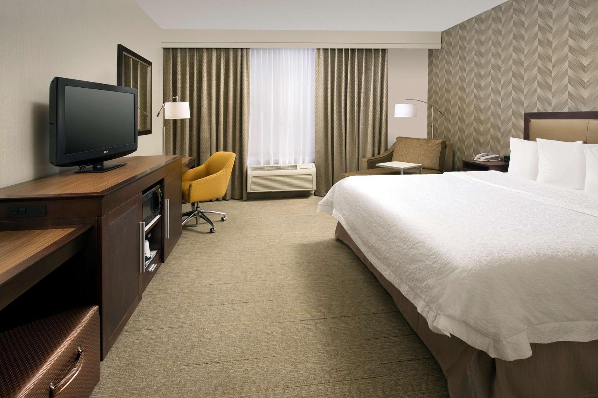 Hampton Inn Kansas City The Legends Dış mekan fotoğraf